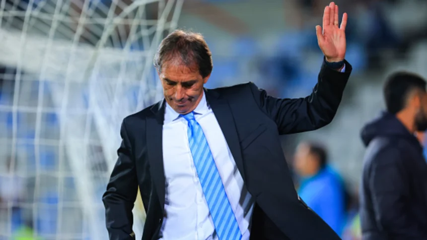 Es todo, pero el final aún presagia tormentas. Guillermo Almada deja de ser técnico de los Tuzos de Pachuca, que ya buscan entrenador para el Mundial de Clubes.